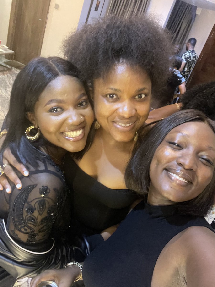 WumiTuase's tweet image. An amazingggg show with the most amazingggg people! I love you guys. Thank you so much! 🥰💗💗💗 #AMUnscripted