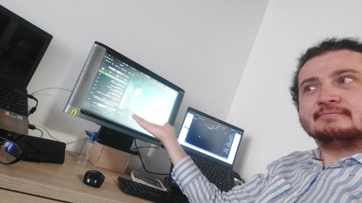 IpecasCo's tweet photo. #PlatziDay #PlatziConf desde el trabajo en casa @platzi https://t.co/qQBBAprAVK