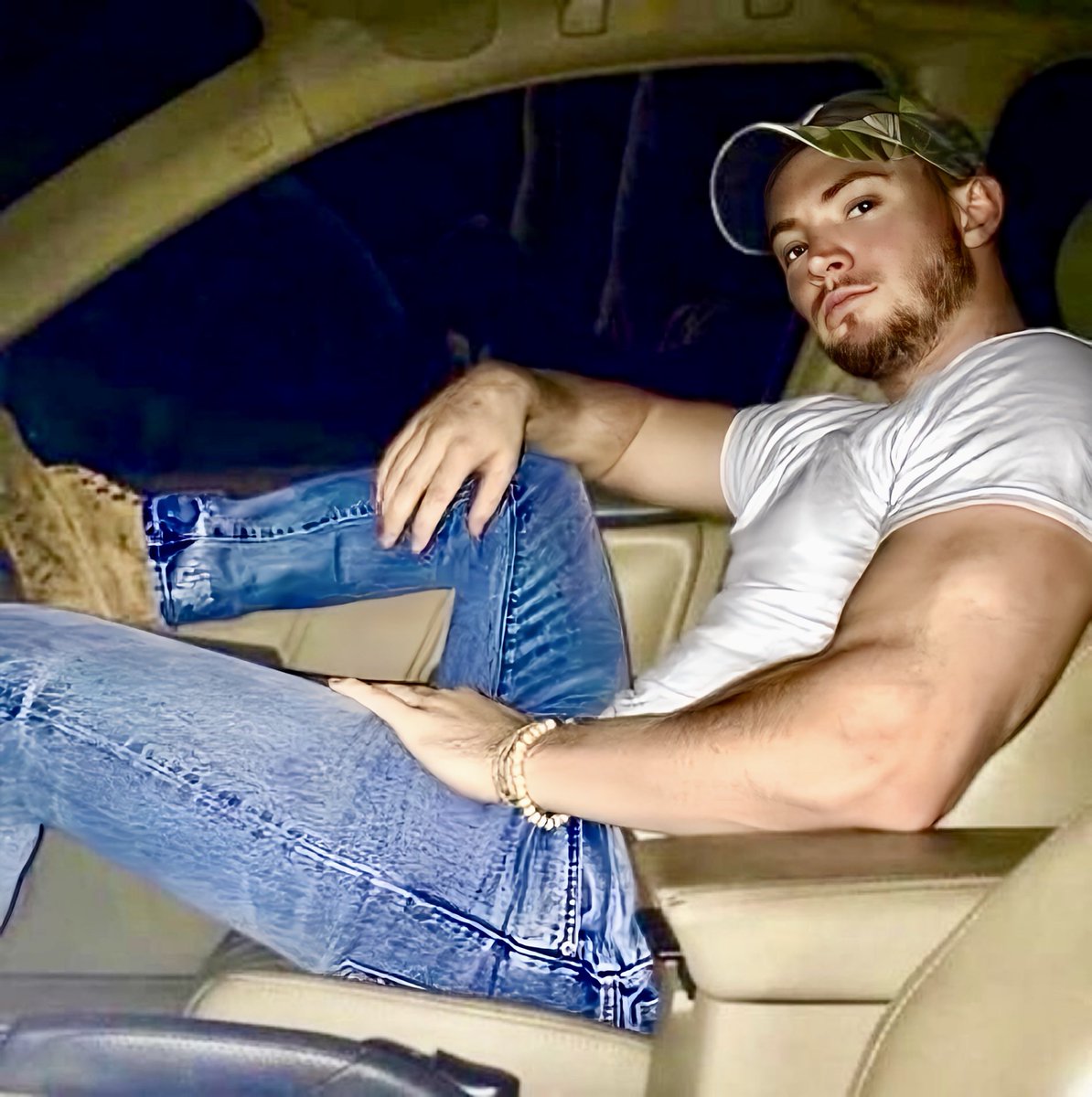 TravisLeeTucker (@travisleetucke1) on Twitter photo 