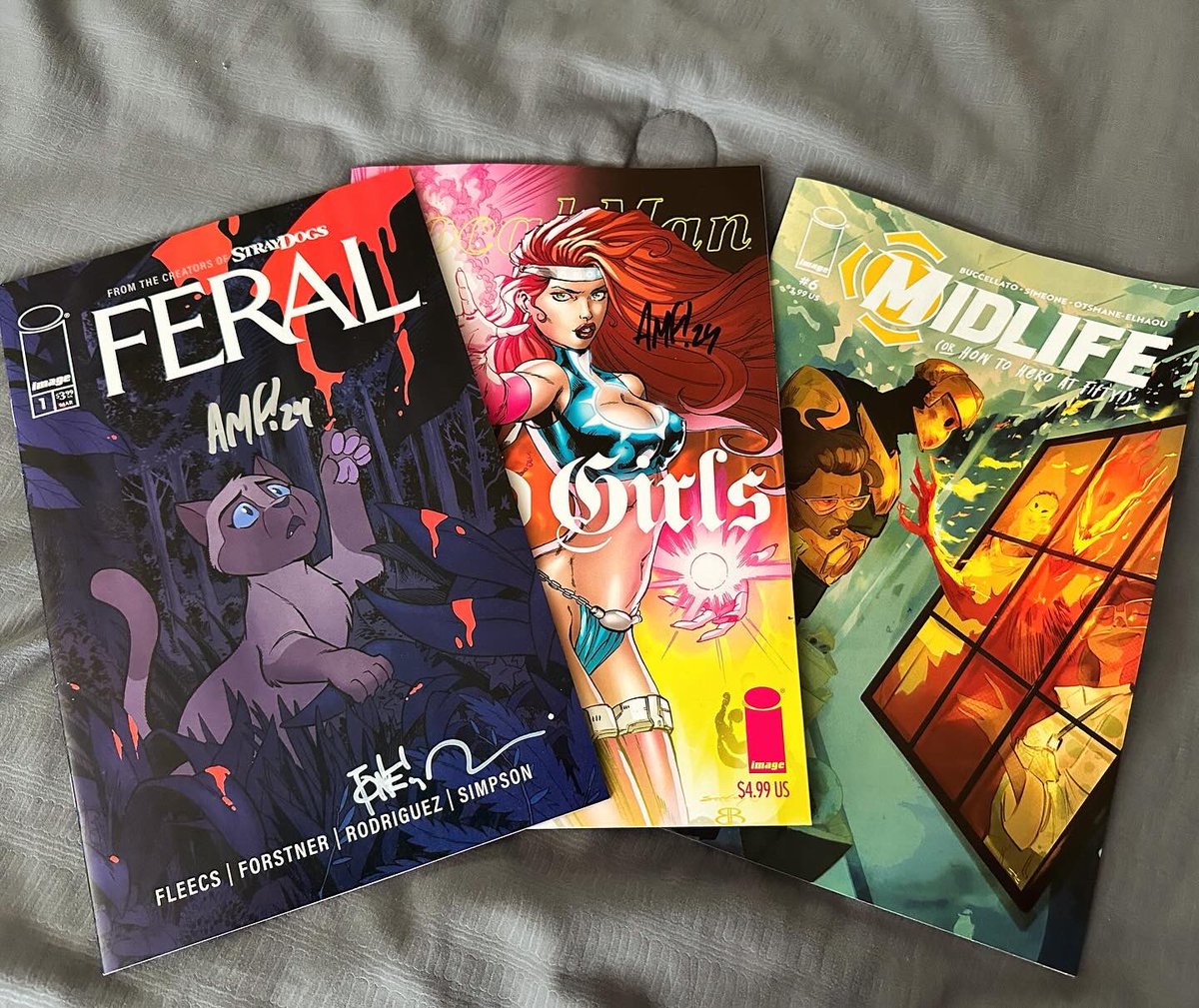 Congrats to @TonyFleecs and @ToneRodriguez on their new comic ‘Feral’, out TODAY from @ImageComics! It follows a group of cats… in a zombie apocalypse! The Walking Dead + Homeward Bound! Also great: new ‘Local Man’ by Tony & @HackinTimSeeley + ‘Mid-Life’ #6 by @BrianBooch!