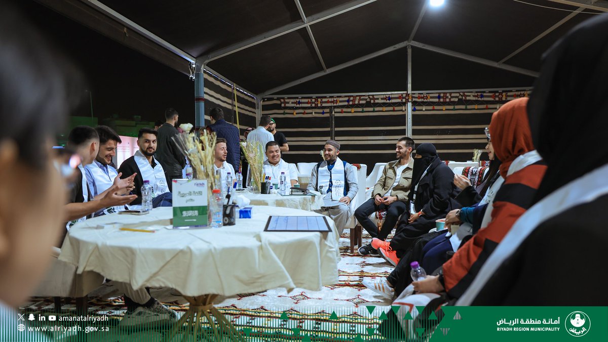 في ختام ثاني ليالي #الخيمة_الثقافية،   سعدنا بتفاعل الحضور واستمتاعهم مع مختلف الفعاليات الثقافية والتاريخية.✨

ننتظركم غداً 🤍