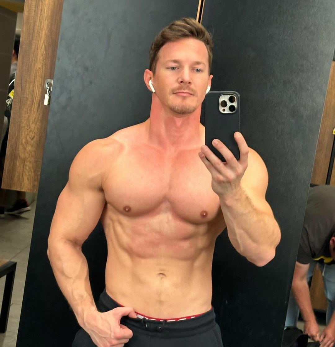 ilcssur's tweet image. Haven't seen anyone who missed him