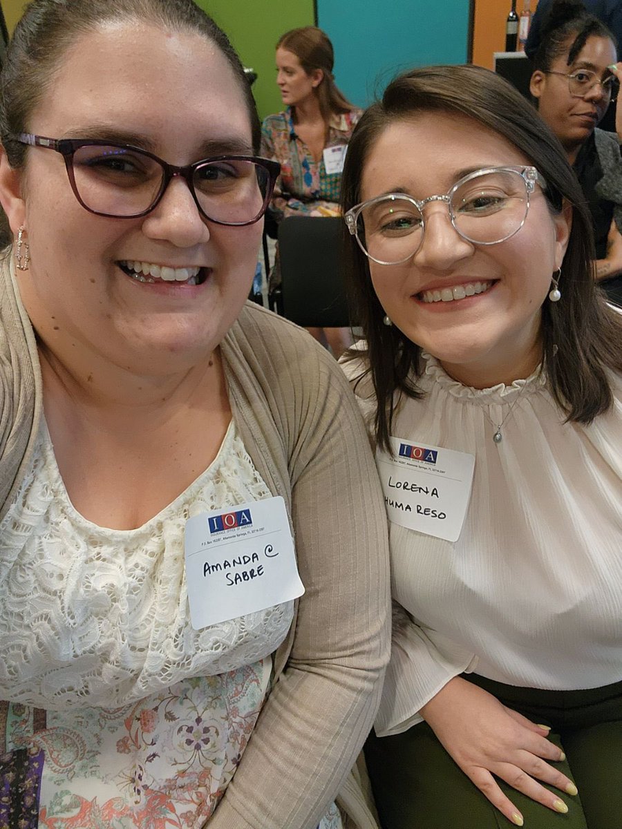 Here at <a href="/DisruptHROrl/">DisruptHROrlando</a>! <a href="/TheHRPanda/">Amanda Brunson, SHRM-SCP 🐼🏳️‍🌈</a> is speaking tonight 💜 #rideordie #hr #disrupthr #disrupthrorl #orlando