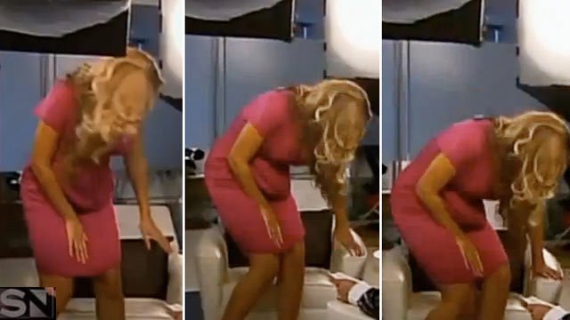 Beyonce does not even know how to sit down properly (As a pregnant woman) 🤭

Do you all remember this belly deflation? 

Some would say that this pregnancy was a publicity to cover up what happened to Cathy White when she was actually pregnant with Jay-Z's child and died a year