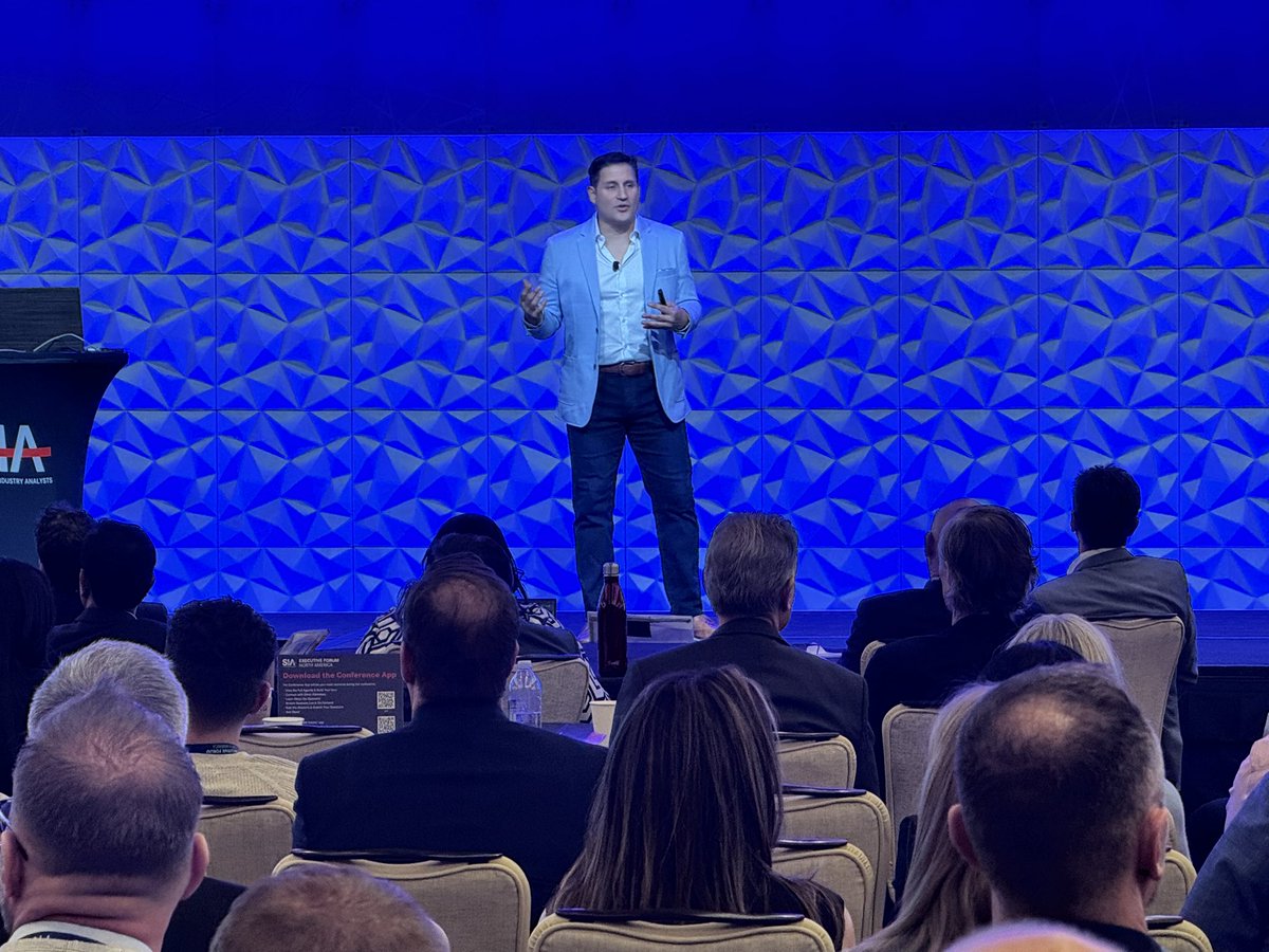 We’re joined by @BigData_paulz at #ExecForum where he’s helping attendees demystify the new world of #GenerativeAI. He’ll help you create a strategy to execute and take the next steps in this pivotal moment for your business.