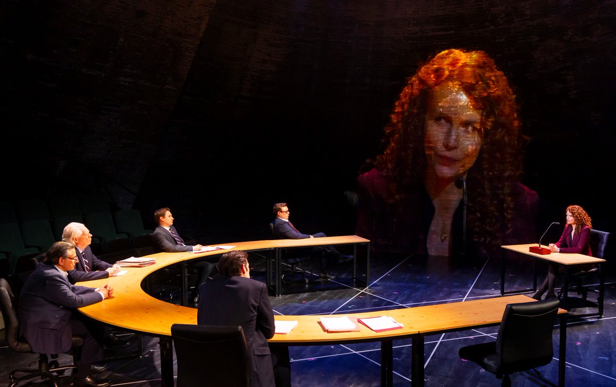 🎭 LINCOLN CENTER THEATER'S 'CORRUPTION': Play revisits phone hacking scandal that rocked Murdoch's media empire @LCTheater #CorruptionPlay -- you've got 2 weeks left to see it! 📞 @DavidCaplanNYC  reviews: bit.ly/3PCBAMw
