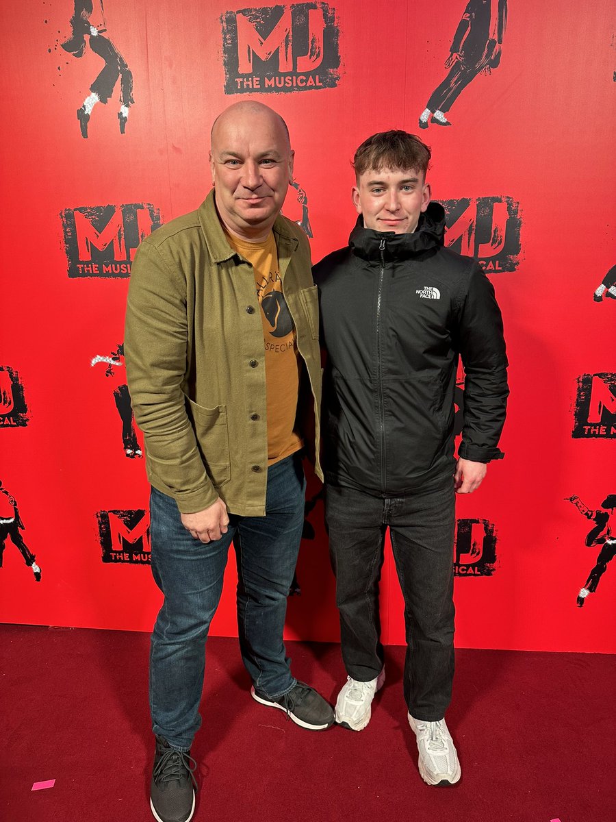 SimonOnTheRadio's tweet image. #ladsontour
