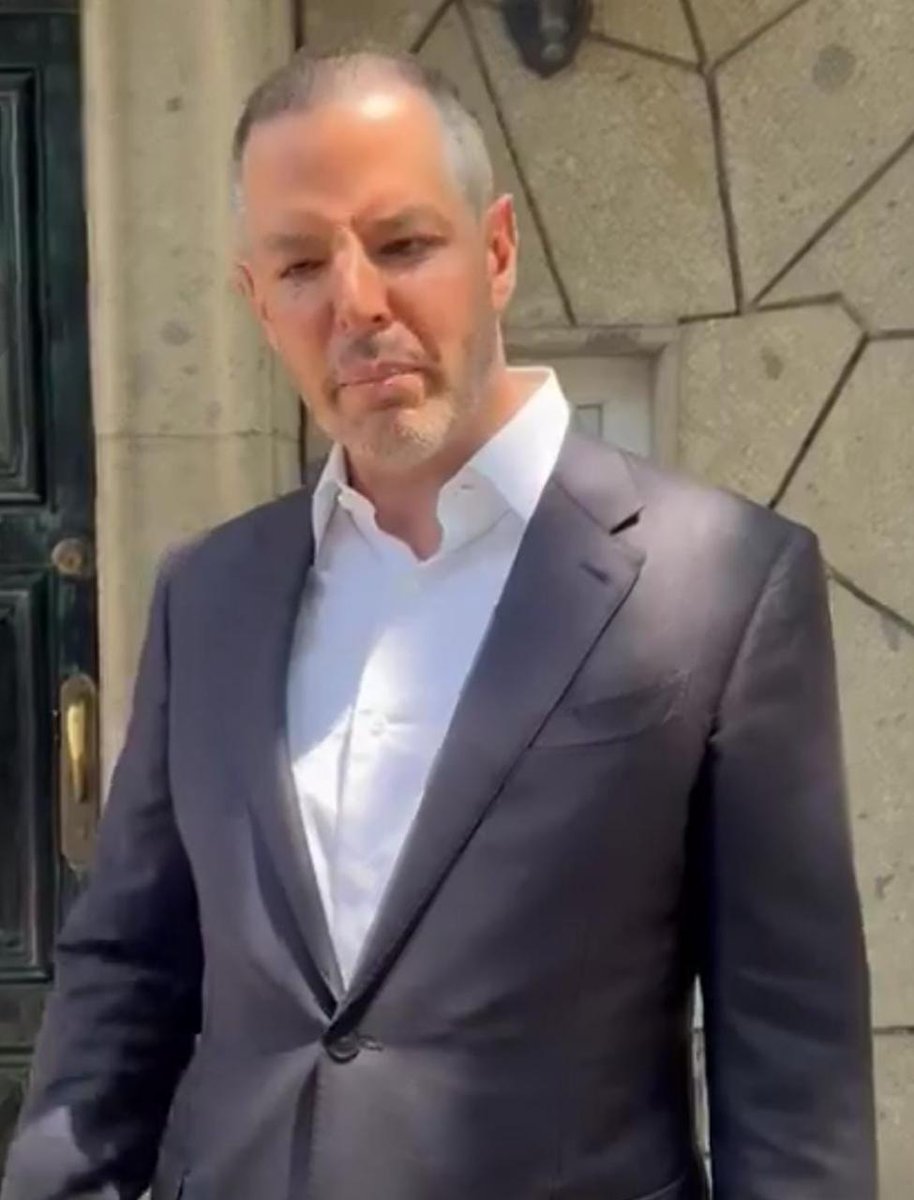 Alejandro Murat solicita derecho de réplica.
Jojojojojojo. 
¡Los ladrones, sinverguenzas y traidores no tienen derecho de réplica!