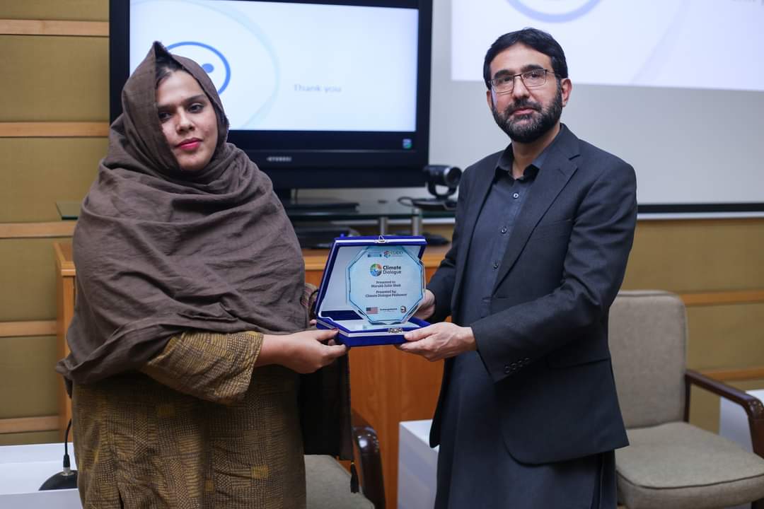cdpeshawar's tweet photo. Director Dr. Usman Ghani applauded the efforts and talked about the initiatives of IMSciences in regards to Climate Change.
#ClimateDialogue #LocalClimateAction https://t.co/78iud2KEei
