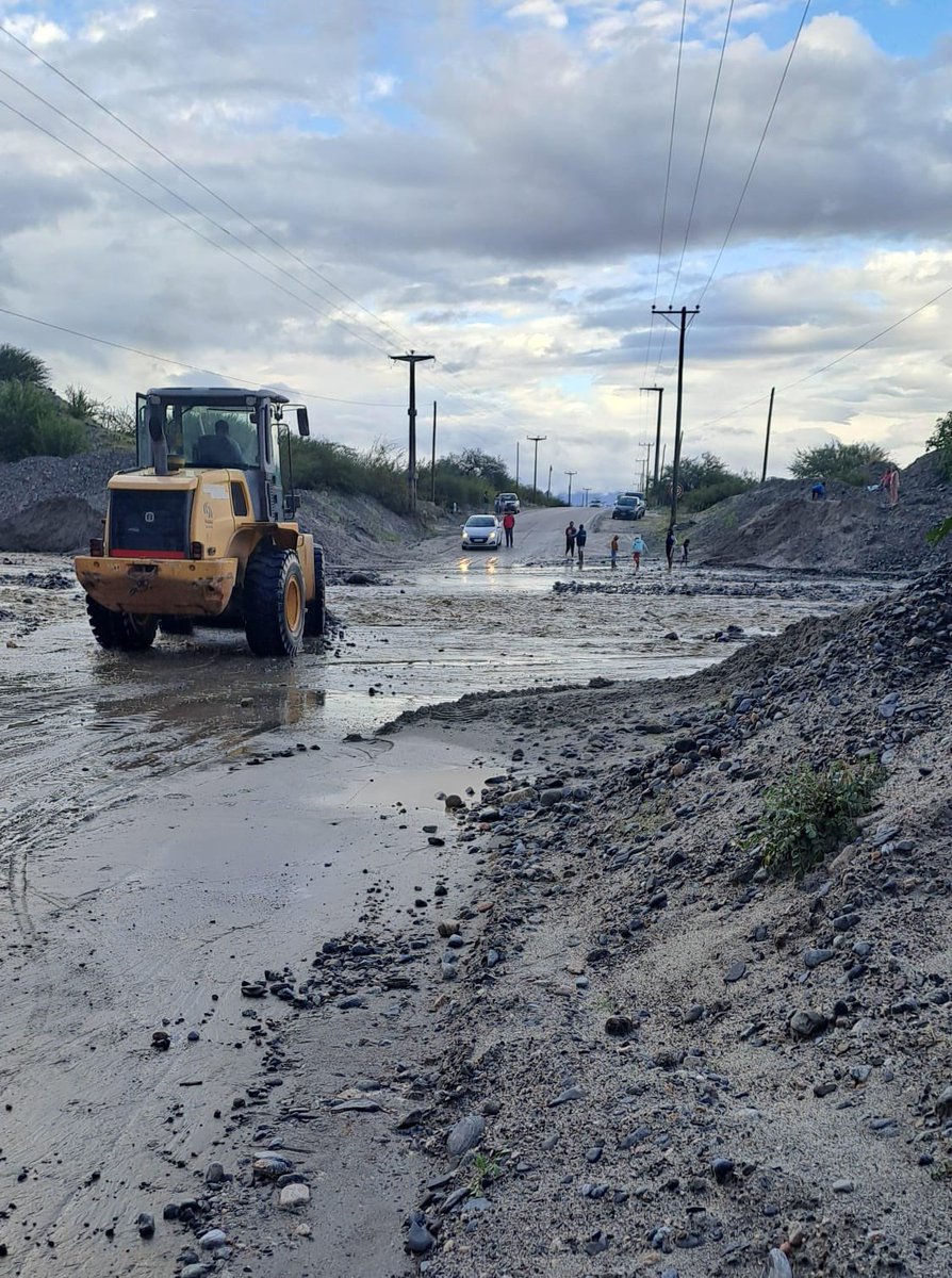 🚧Atención🚧Debido a las fuertes precipitaciones, precaución al transitar en RN N°40, altura Río Blanco, Río Tonco, Río San Antonio y Quebrada de Salta y sobre RN N°68 La Yesera, tránsito restringido por la presencia de material en la calzada. Máquinas de VN se dirigen al lugar.