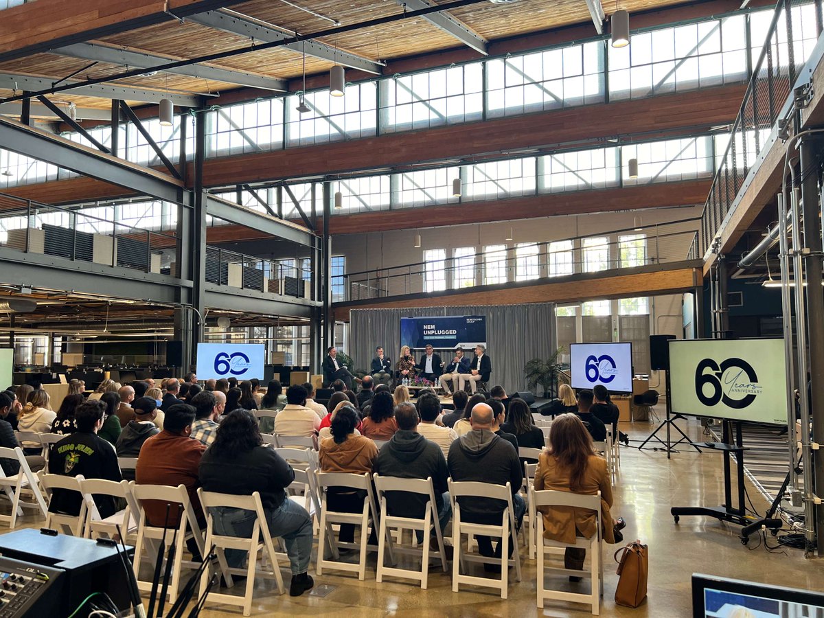 Quarterly #townhall meeting at the @NemetschekGroup: CEO Yves Padrines is joined on stage by CFO Louise Öfverström & the Division Leads Cesar Flores Rodriguez, Usman K Shuja & Marc Nezet. Thanks, team @Bluebeam for the support & hospitality in an amazing venue (#Bluebeam HQ).