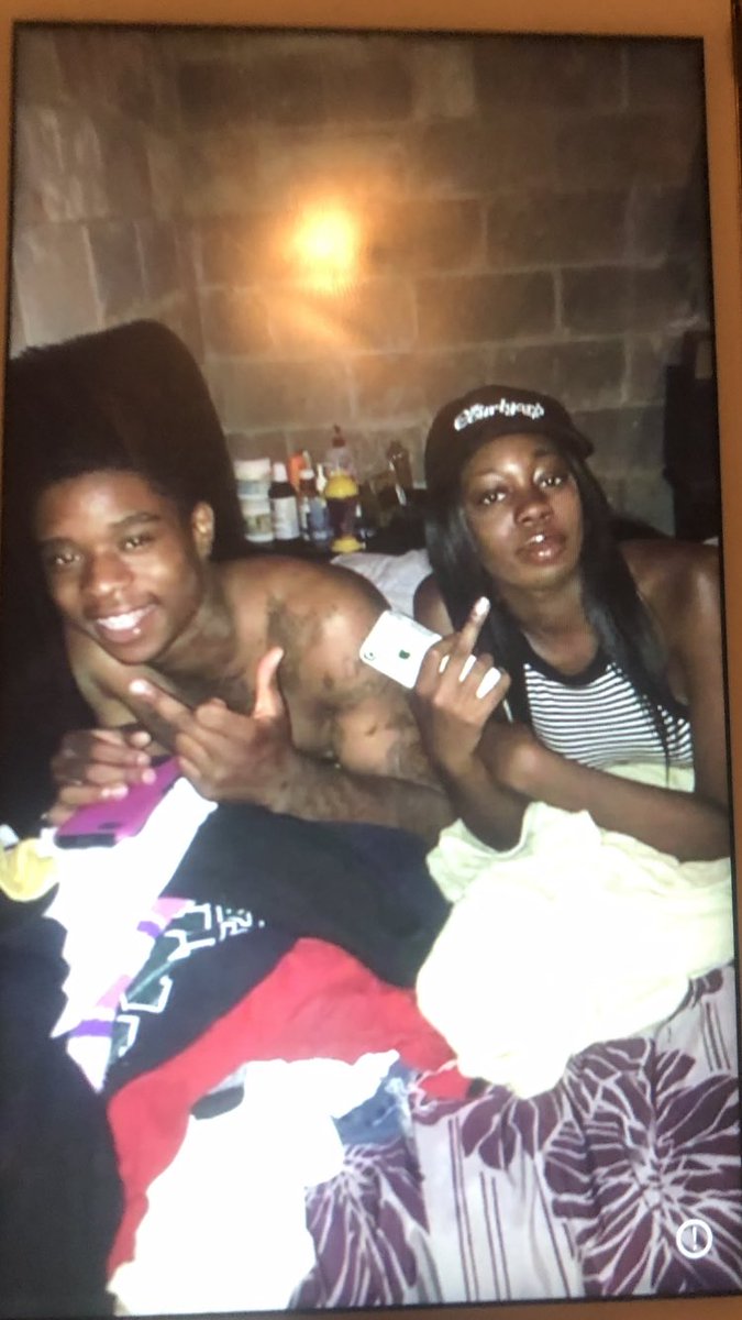 dollademon's tweet photo. #freequanny  real Big DEAL You a be home soon twin ‼️‼️‼️MERCHED cousin waddup though https://t.co/pNWnkc5EAr