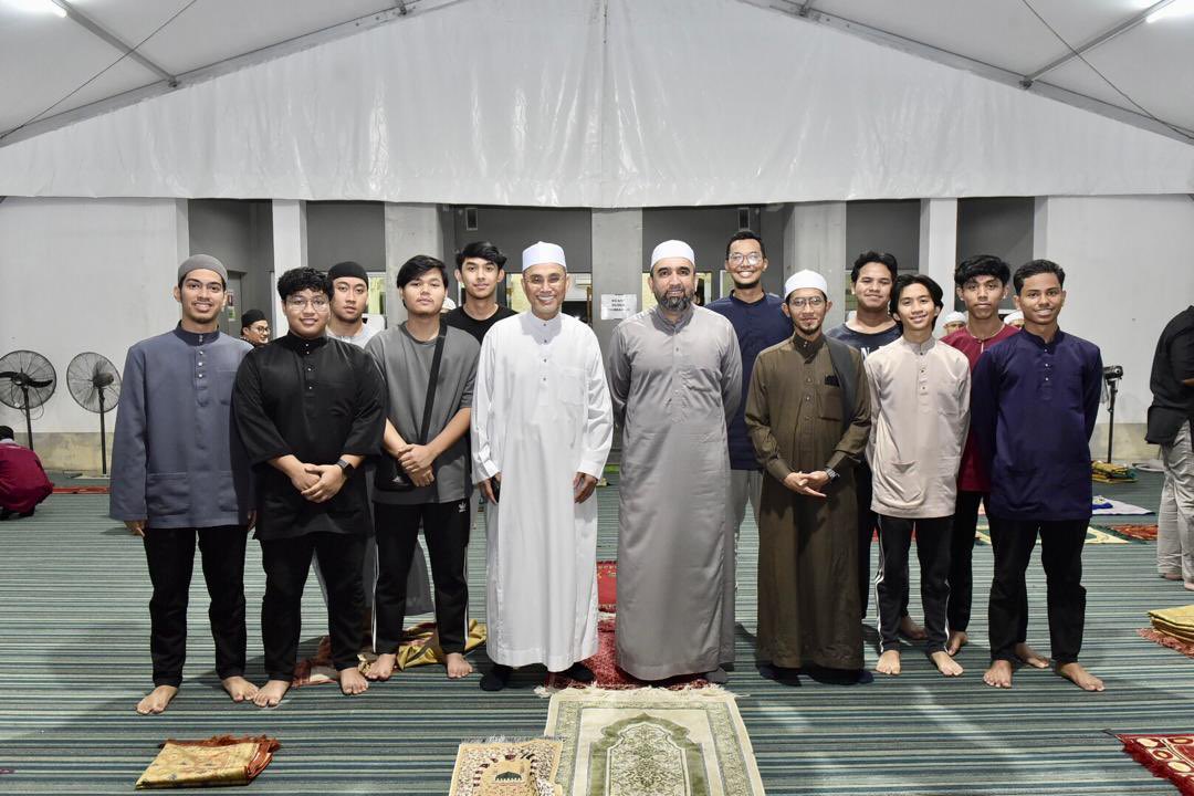 Always looked forward to Iftar Jamaei event organised by @sbiyayasanmsu, in conjunction with #MSUIhyaRamadan2024. Supportive parents and participation among #SBI alumni reflect the commitment for the school's successful journey ahead. @MSUmalaysia @YayasanMSU #MSUsd