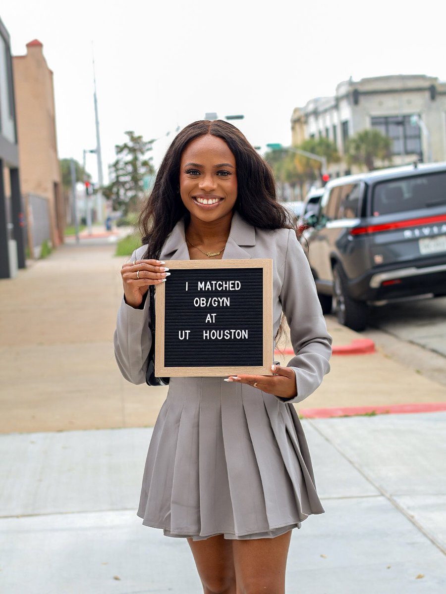 Excited and extremely blessed to be starting OB/GYN residency at UT Houston this July! Any help for a smooth transition is greatly appreciated!

<a href="/medgradwishlist/">#MedGradWishlist</a> #medgradwishlist
#gyngang #Match2024 #OBGYN 

amazon.com/registries/gl/…