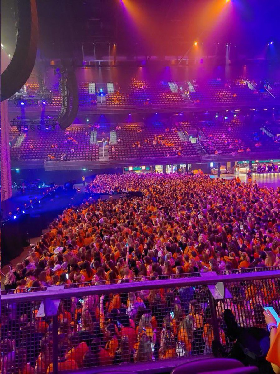 Nederlanders: “ew ik ga echt geen oranje dragen”
Ook Nederlanders: