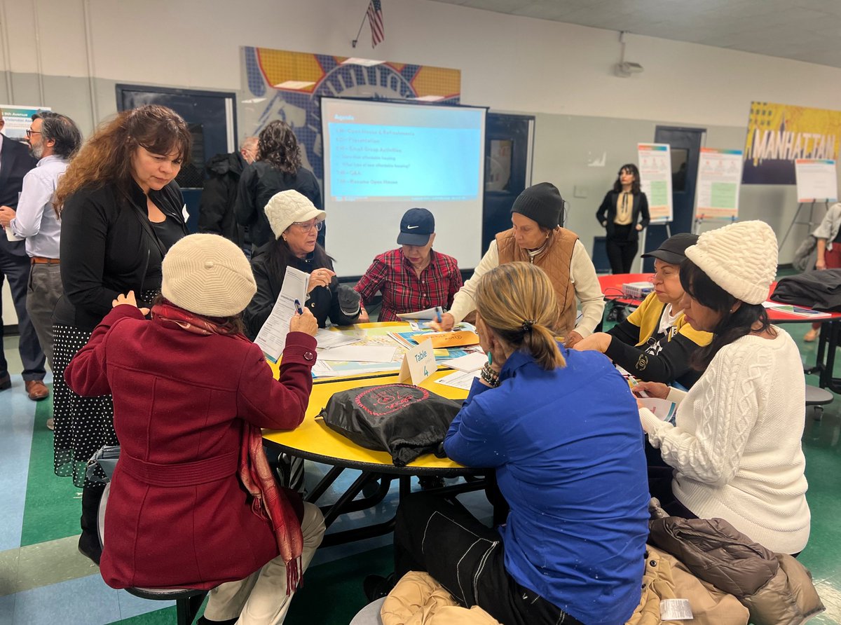 NYCHousing's tweet image. Tonight we kicked off our first Community Visioning Workshop with @CNDeLaRosa to gather input on transforming vacant public land in Inwood into affordable housing and vibrant community greenspace!