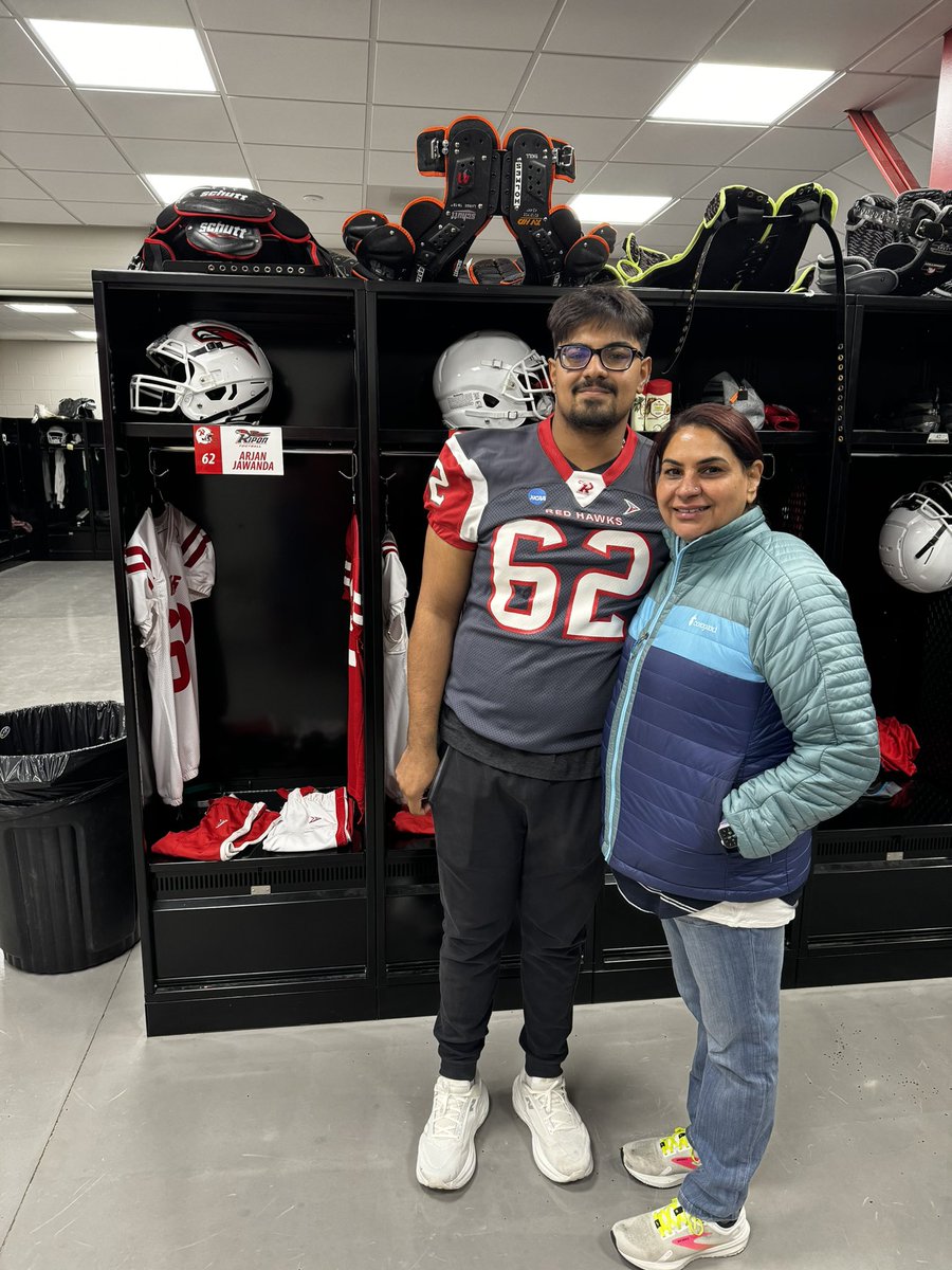 Huge thank you to @CoachJBlitstein and the entire @RiponRedHawkFB staff for an amazing visit today! @OLMafia @PrepRedzone @PrepRedzoneIL @LFHS_Scouts @LFHS_LakeForest