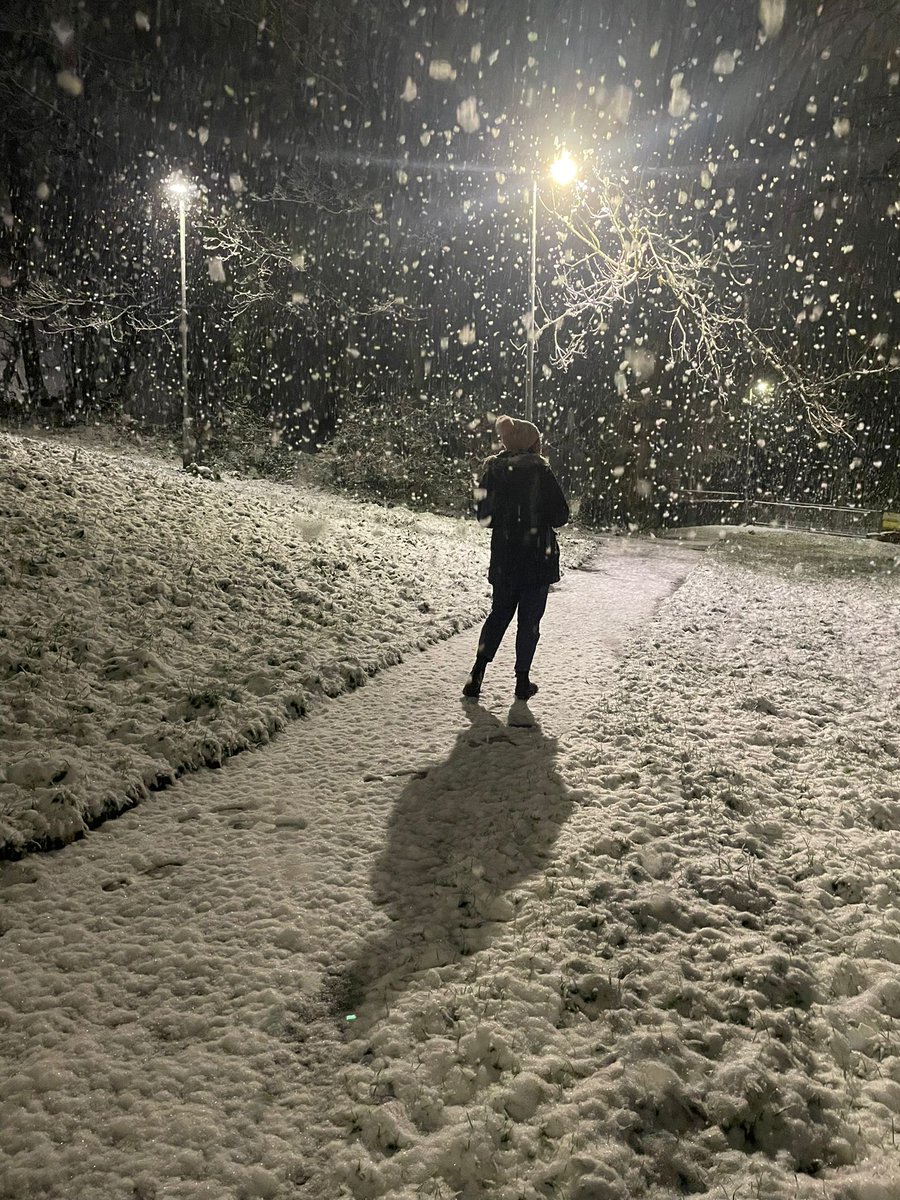 emskirowe's tweet image. Clearly, it's pretty magical being back in Plymouth #uksnow