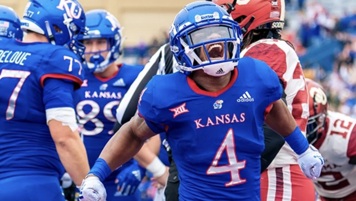 #AGTG After talking with @CoachOnatolu I’m extremely blessed to receive an offer from THE University of Kansas! Thank you @KU_Football for the opportunity. #RockChalk