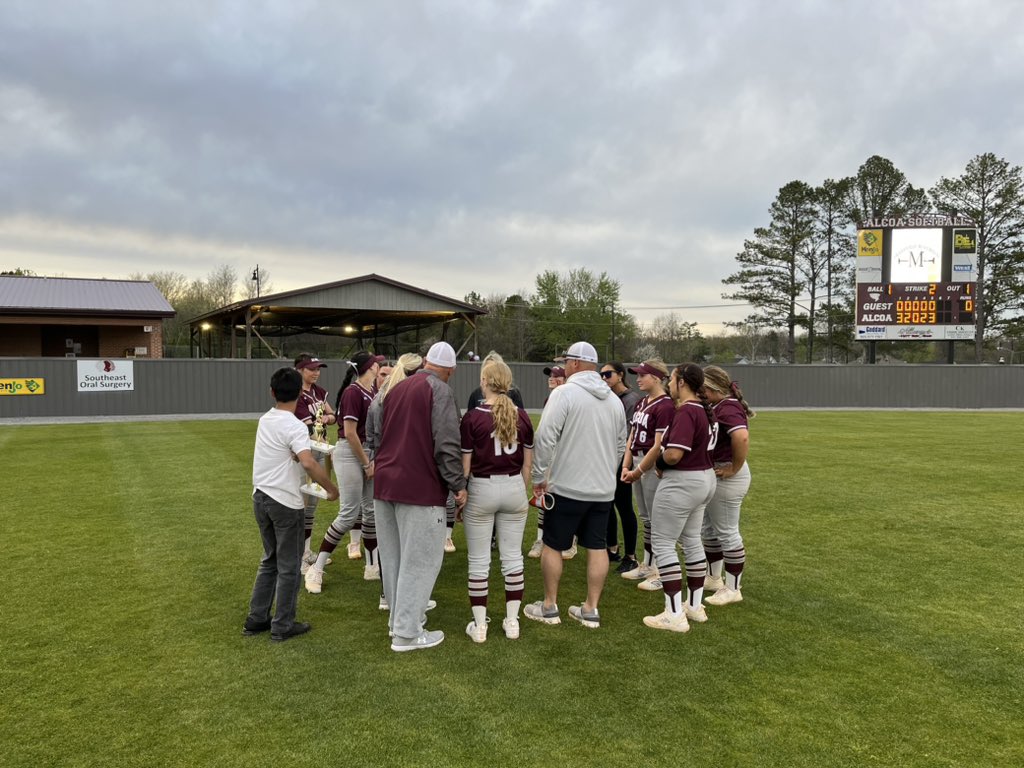 Tyler Wombles (@tylerwombles) on Twitter photo FINAL: Alcoa 10, Farragut 0 (5 innings)
Big non-district, run-rule win for <a href="/alcoa_softball/">Alcoa Softball</a>.
Both Adrianna King and Dylan Jablonski had two RBIs while Halle Bailey was 3-for-3 at the plate w/an RBI. FINAL: Alcoa 10, Farragut 0 (5 innings)
Big non-district, run-rule win for <a href="/alcoa_softball/">Alcoa Softball</a>.
Both Adrianna King and Dylan Jablonski had two RBIs while Halle Bailey was 3-for-3 at the plate w/an RBI.