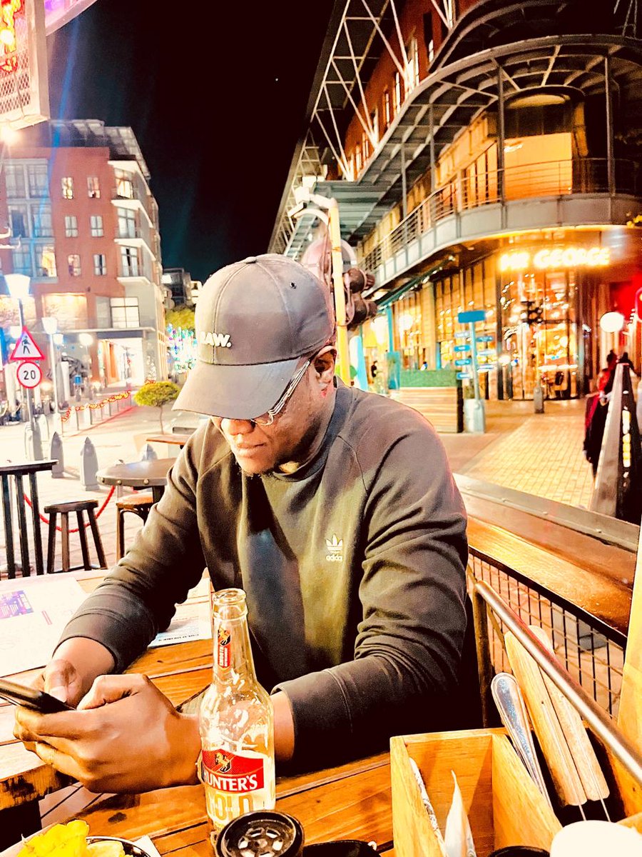 ThuloAggrey's tweet image. 🖤