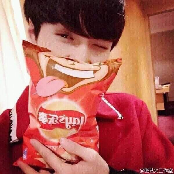 loveskkai's tweet photo. memes/fotos nostálgicas do exo; uma thread completamente desnecessária https://t.co/mtKyEEC8OF