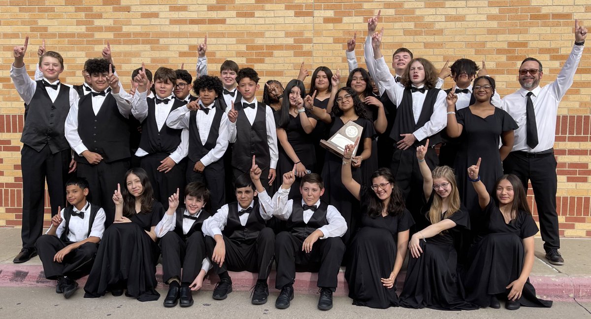 JefitaJohnson's tweet photo. Students NEVER cease to amaze me! Today @uiltexas was no exemption! I was a nervous wreck but @TravisMSBobcats Band was poised &amp; prepared! #ProudPrincipal moment surprising them &amp; celebrating the SWEEPSTAKES win 🧹🏆 #ChampionshipMindset https://t.co/2pkweNBdER