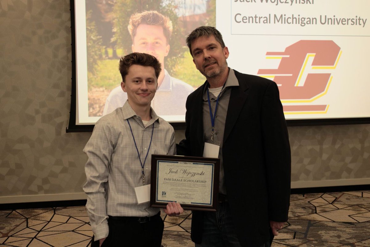 Congratulations to Jack Wojczynski, recipient of the Pam Daale scholarship, and Gregory Venarsky, recipient of the Tim Samaras scholarship! Both are students of @cmuweather #SSDRC2024 #iawx