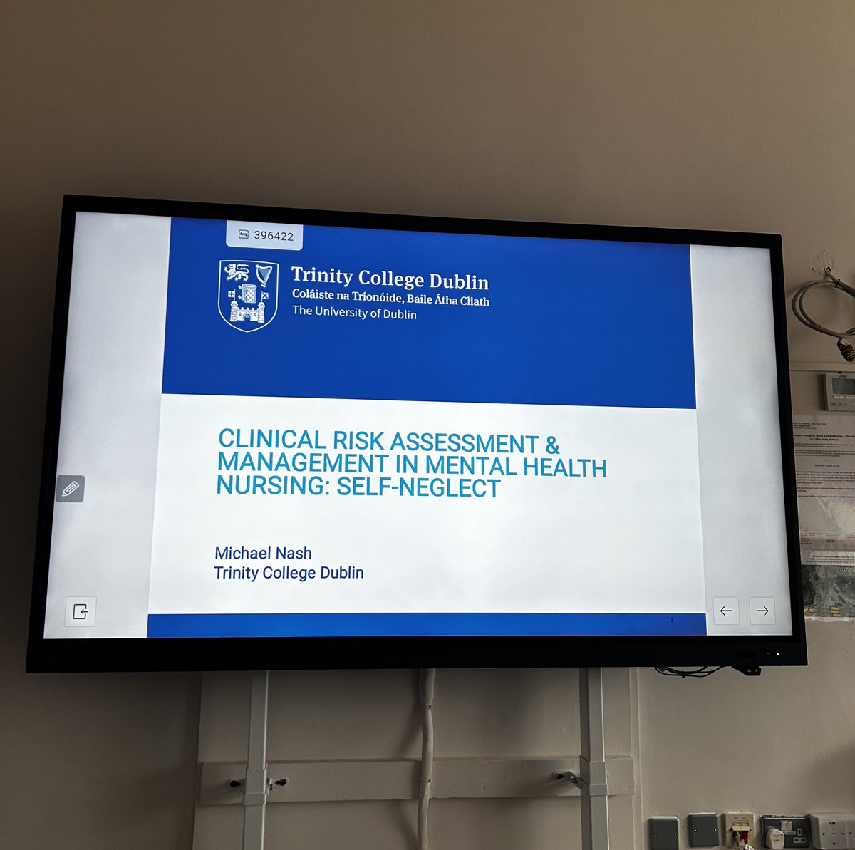 Day 3 at Trinity and 3 lectures on physical health issues, self-neglect in severe mental illness and intellectual disabilities and mental health. We are all so grateful for the opportunity to learn from the staff at Trinity!🤩✨@tcddublin @QUBSONM @DeirdreQUB18