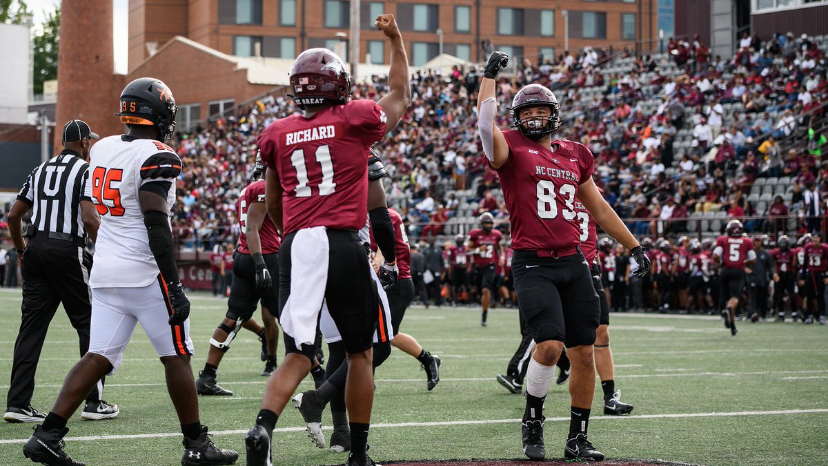 Blessed to receive an offer from North Carolina Central University. I appreciate the Love ! #hbculove <a href="/CoachTOliver/">Trei Oliver</a> <a href="/CoachMcRae21/">Tony Mcrae</a> @CoachSewellTheU @Kmatt_Scout
