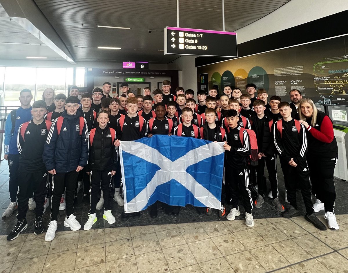 VicksterReid's tweet photo. Good luck Harry &amp; players selected to represent @scotlandcoerver at the @Ibercup football tournament in Cascais Portugal  ✈️🏴󠁧󠁢󠁳󠁣󠁴󠁿🇵🇹⚽️⭐️ https://t.co/XHF653xFVF