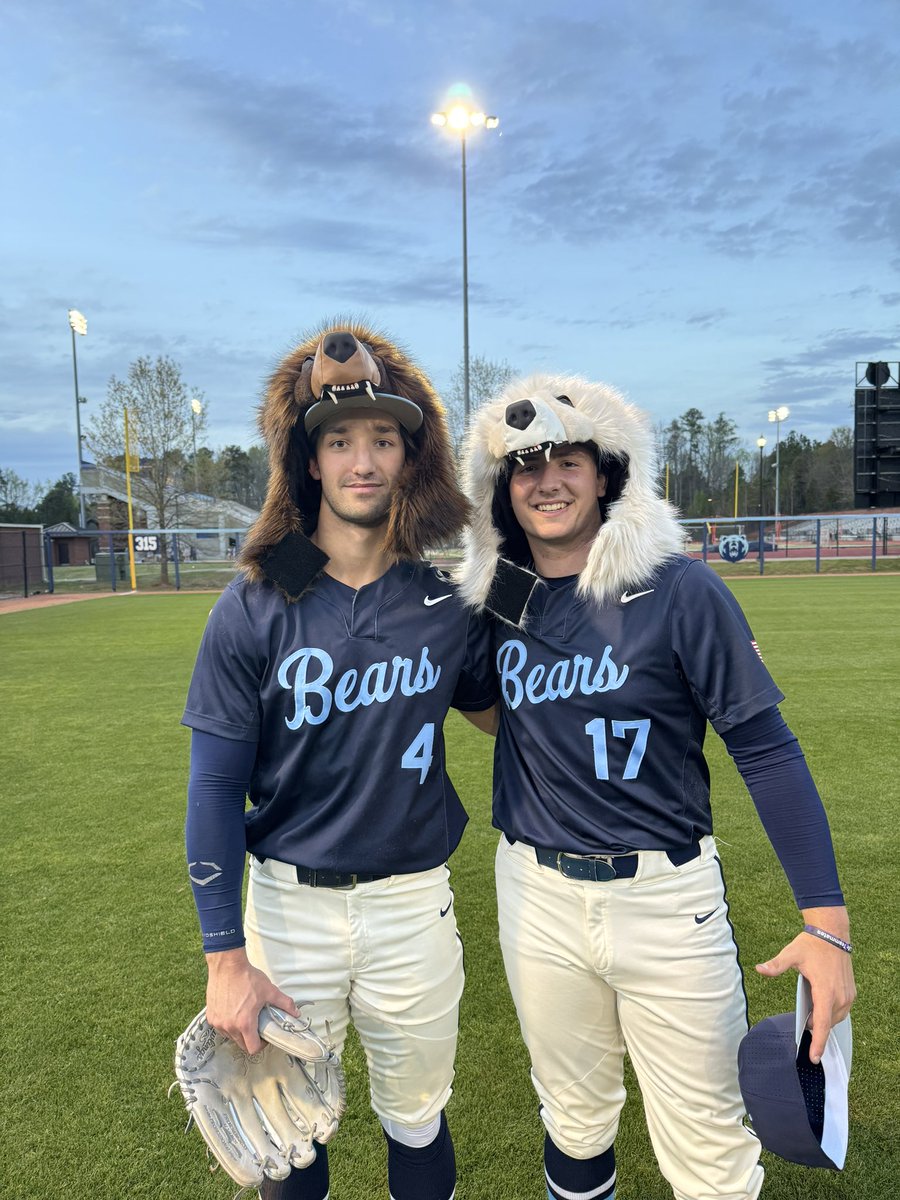 Bears with the 6-1 WIN!

Josh Stewart battles through with a 9K CG. Logan Pierce grinds away offensively to keep the Bears offense going. 

#GoBears #SFG #FI