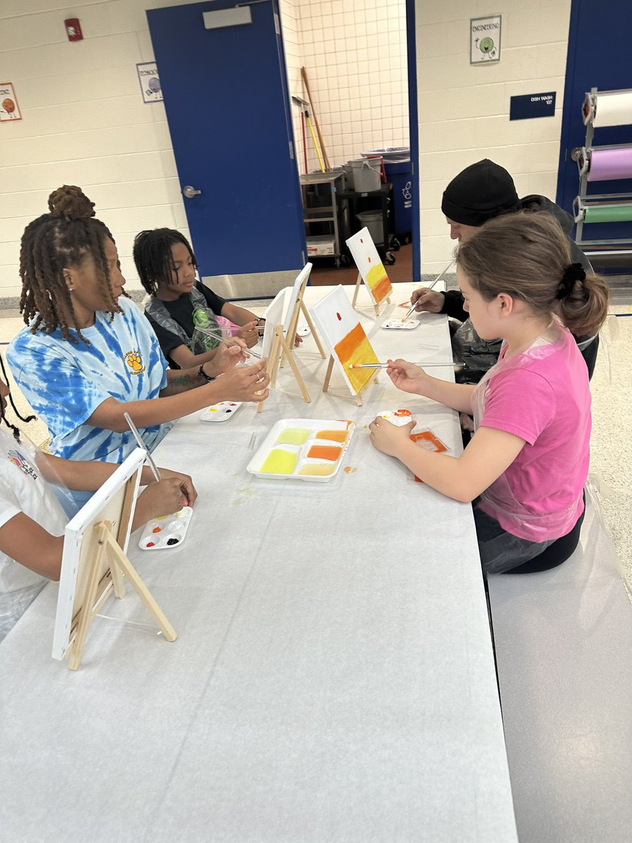 Paint 🎨 party 🎉 with the principal for all talent show participants. Sponsored by @linksinc our community partner. @DrManigo @vbschools @VBTitleI @Gabe2687 @sarapmendez1