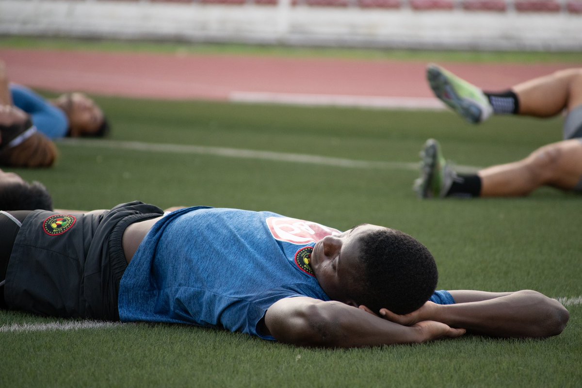 KayaFC's tweet photo. A little slice of training life, in photos. 📸
#OursToDefend | #UnaKaya🟡⚫️ https://t.co/j82oFUotIi