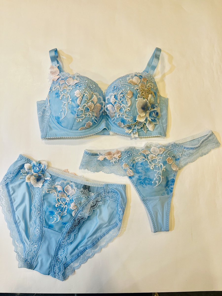 サルート　愛人【新品タグ♡激レア】サルート　店舗限定♡入手困難 サルート☆セクシー系カラー │ 名古屋PARCO-パルコ-