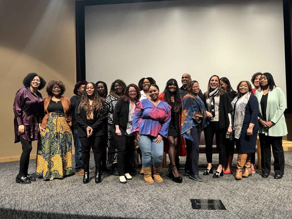 <a href="/BWOA_Project/">Black Women's Organizing Archive</a>'s #DBWRD2024 was a success! So grateful to be in conversation with my mentor-poet-friends <a href="/damarishill/">DaMaris B. Hill, PhD</a> and Meta Jones, and all the other scholars, teachers, and archivist that joined us. The space was LITERALLY transformed by your presence, wisdom, and creativity.💖