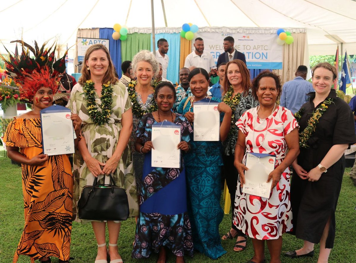 🎓🎉 Congratulations to our newest graduates in PNG 🇵🇬! Equipped with valuable skills in various fields, the 83 graduates, incl 65 👨‍🎓 and 18 👩‍🎓, are ready to make significant contributions to 🇵🇬's workforce and beyond. 👏 Read: bit.ly/3IUCuAj #CreatingSkillsforLife #APTC