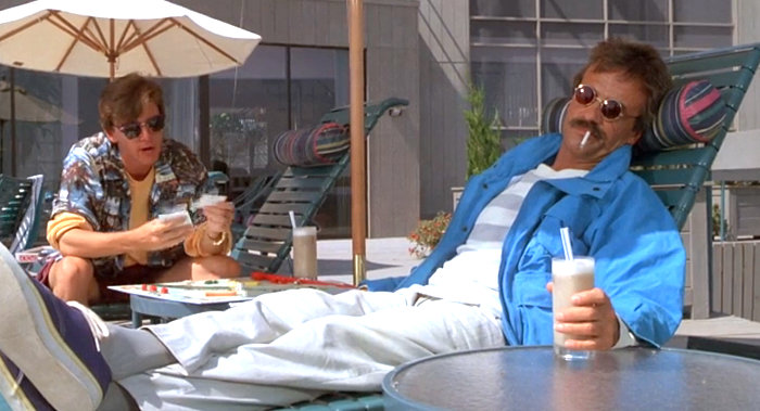 #TerryKiser as Bernie is so hilarious even though he's 'dead' the whole time. It is almost like a silent film comedy portrayal. #WeekendAtBernies
