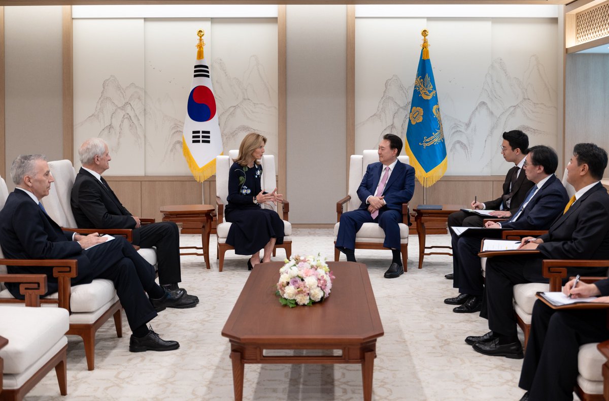 Honored to join @USEmbAustralia’s Ambassador Kennedy at the in-person presentation of the @JFKLibrary’s #ProfileInCourage Award to @President_KR Yoon Suk Yeol.