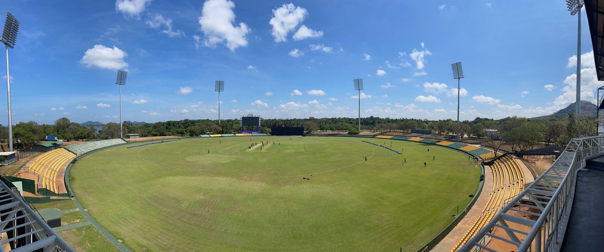 The view from the top of the Dambulla International Cricket Stadium for our game v's North-Central Provence. uppinghamschool.play-cricket.com/website/result… #SriLankaTour #UppinghamCricket