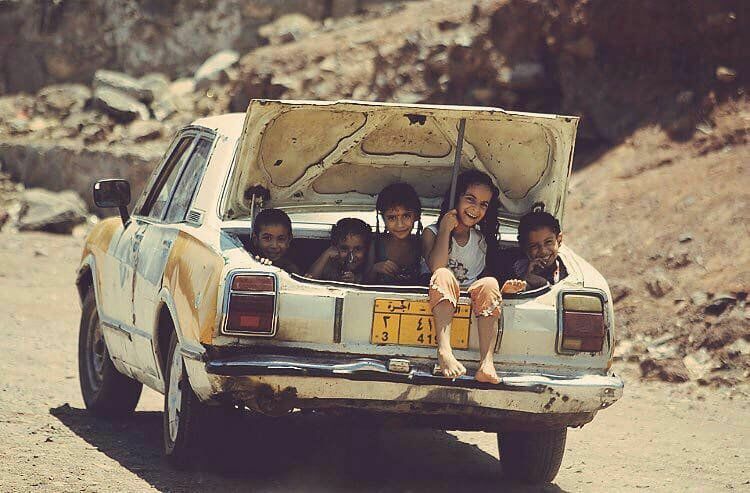 ستجد دائماً سبباً للسعادة ..
فقط تأمل حياتك .. واقنع بما رُزقت .. واشعر بالامتنان .. واعرف أن من حق نفسك عليك أن تشعرها بالرضا