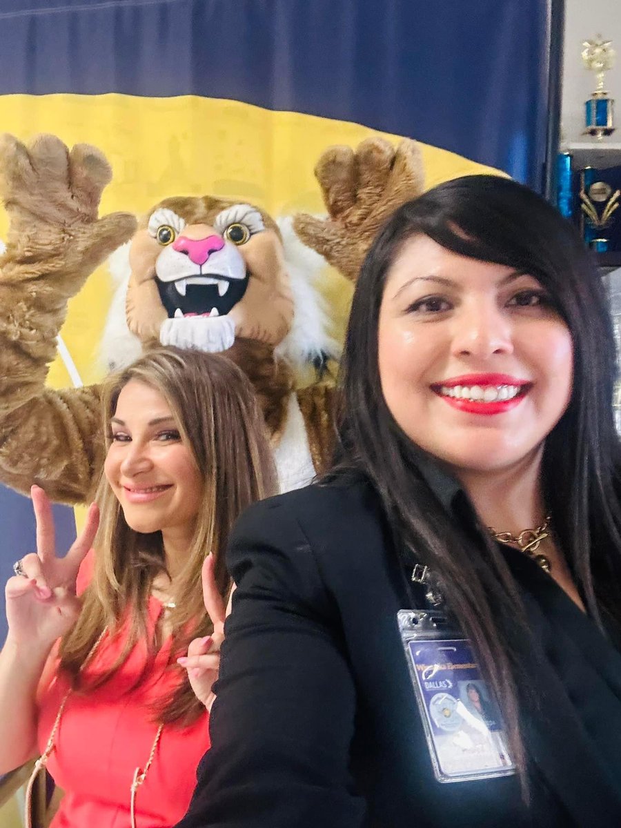 Winnetka Elementary was honored with the presence of the beloved @Univision23DFW @NellyCarrenoTV! We were excited to give her a warm welcome to the Winnetka Family and listen to the valuable information she had to share in regard to the upcoming Total Solar Eclipse. 🌎