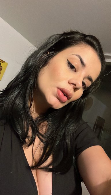 Buenas noches ❤️ https://t.co/5EtGXFoOrQ