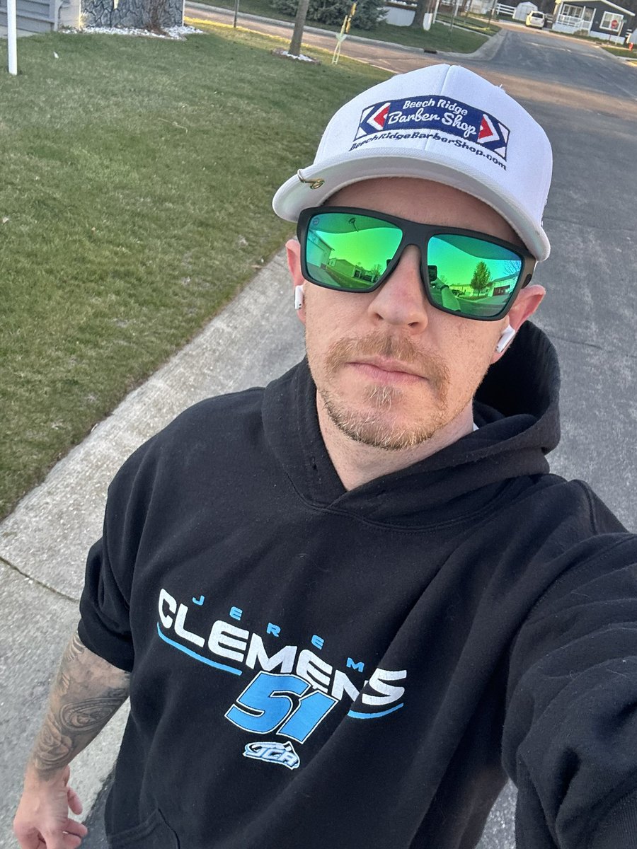 Out on my walk tonight 3.4 miles today representing @JClements51 @JCR_Clements51 @BeechRidgeBS and @DrivenSun