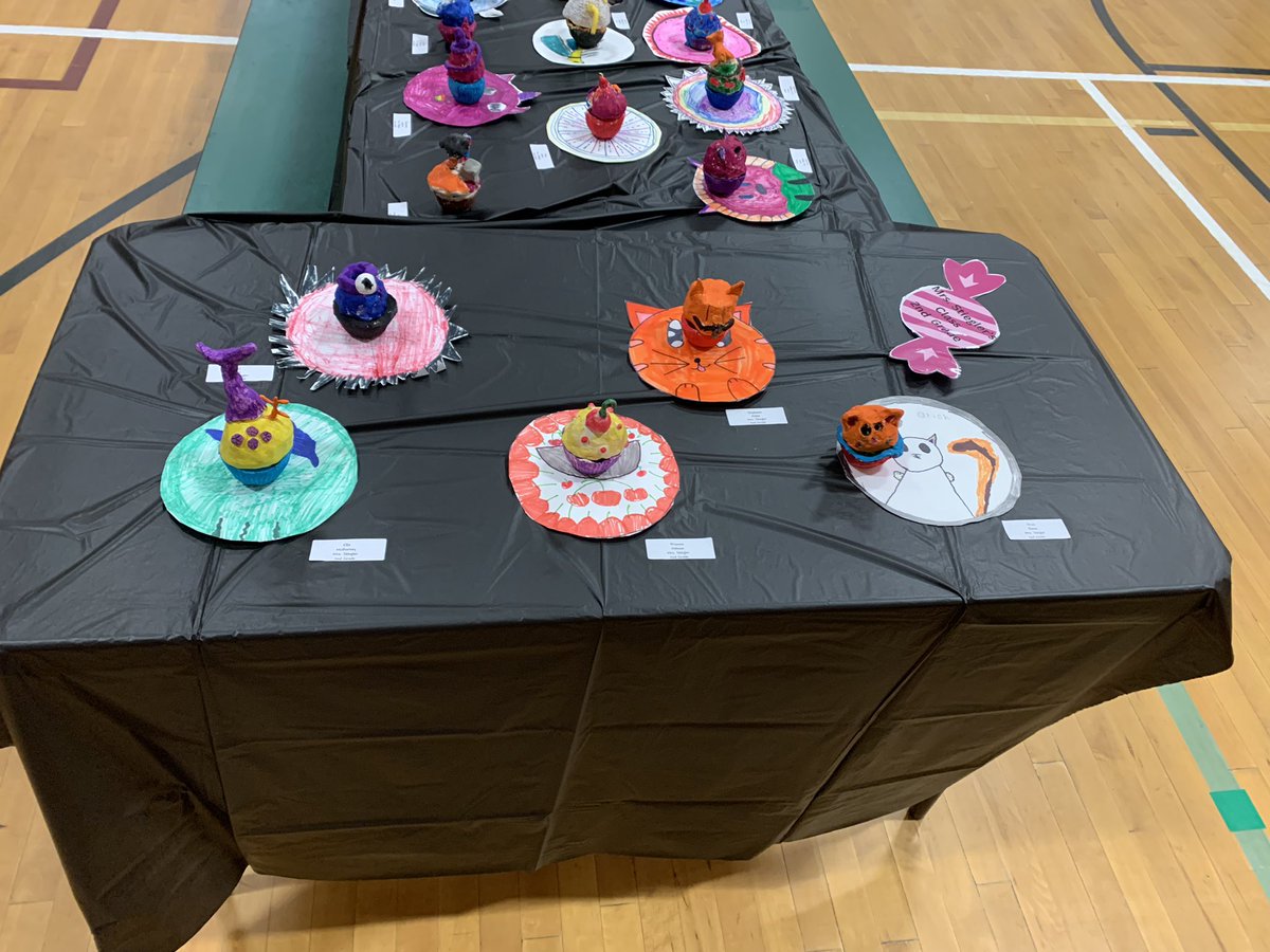 Sweet things were happening this evening at Whittier Elementary School! Successful evening celebrating the arts