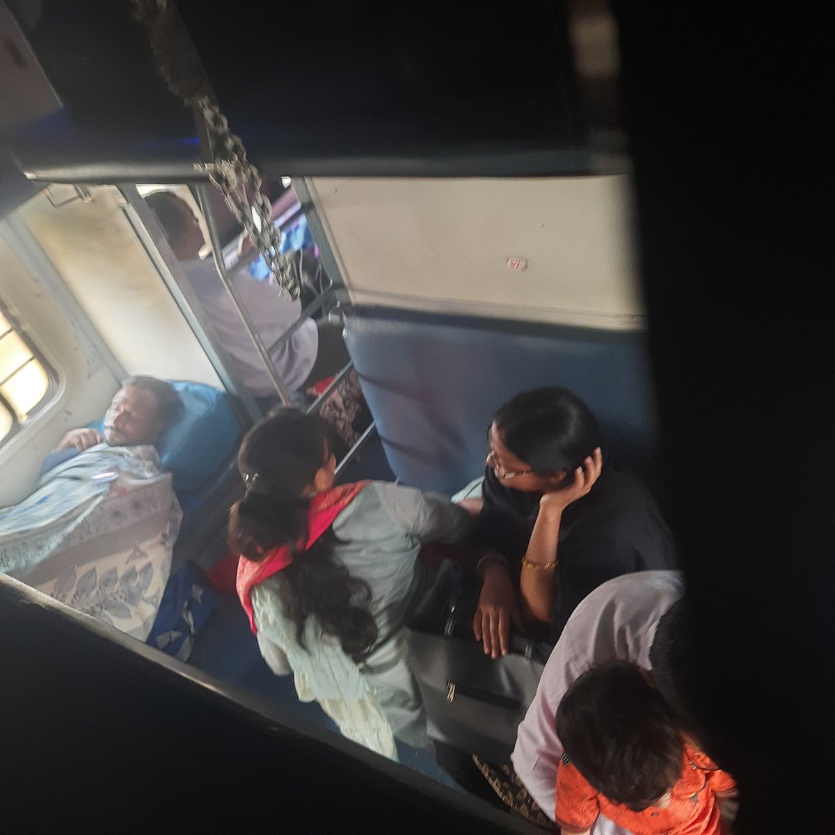 sanjaychhangan3's tweet photo. Indian railway and its condition.
Seats are filled with unreserved passengers and reserved ones cannot do anything. HWH-ju exp. (12307). Coach S2 (Train Departed hwh on 27.3 24. @AshwiniVaishnaw   @RailwaySeva @ECRlyHJP https://t.co/4aeASpoZLe