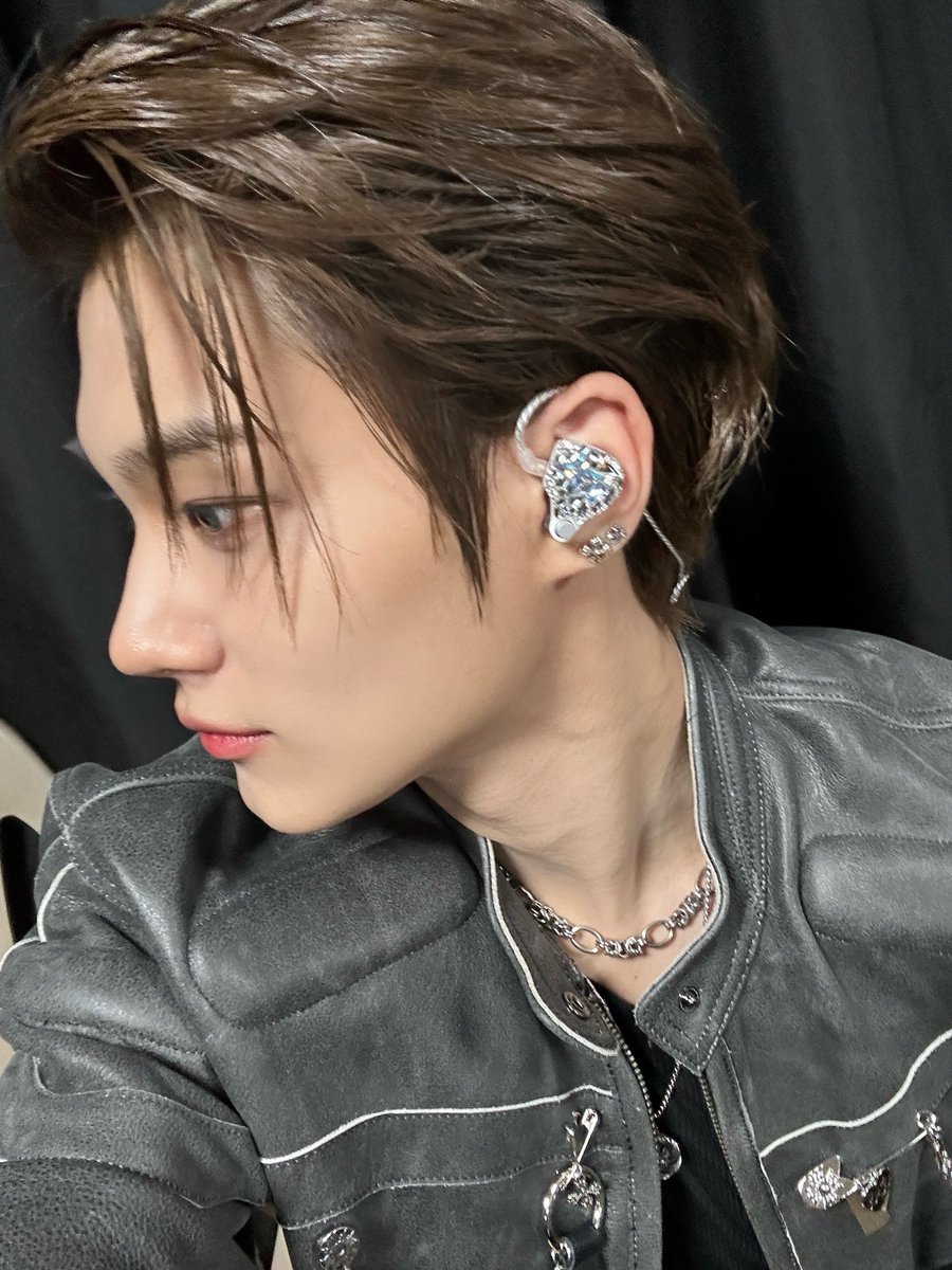 EVNNE_official's tweet photo. 🩵🪽

#EVNNE #이븐
#박한빈 #PARKHANBIN https://t.co/2wVGoicHnE