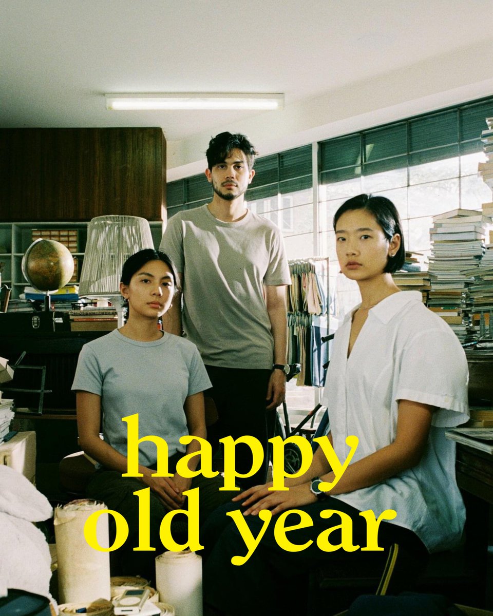 asianfilmfiles's tweet photo. now available: happy old year (2019), directed by nawapol thamrongrattanarit 🇹🇭

while decluttering her home, a woman’s hefty house renovation leads her back to the past when she uncovers her ex-boyfriend’s belongings.

drive link: https://t.co/R1wQHTVukJ https://t.co/jsxP7kITJw