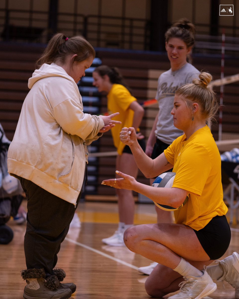 WYO_Volleyball tweet picture