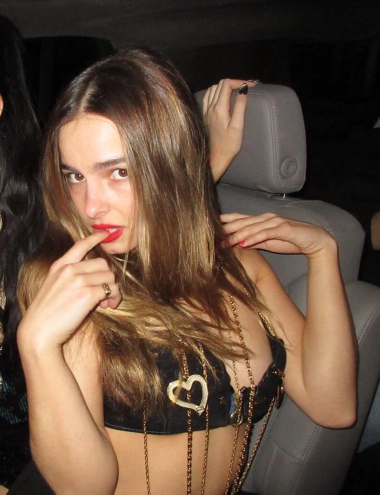 skyferrori's tweet photo. she graduated from the indie sleaze university with a masters degree in cunthology https://t.co/CEOkIKqVbF